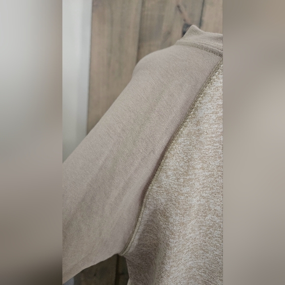 DIKOTOMY Contrast jersey longsleeve raglan crew neck tee. Taupe/tan. Size XL NWT - Picture 10 of 10